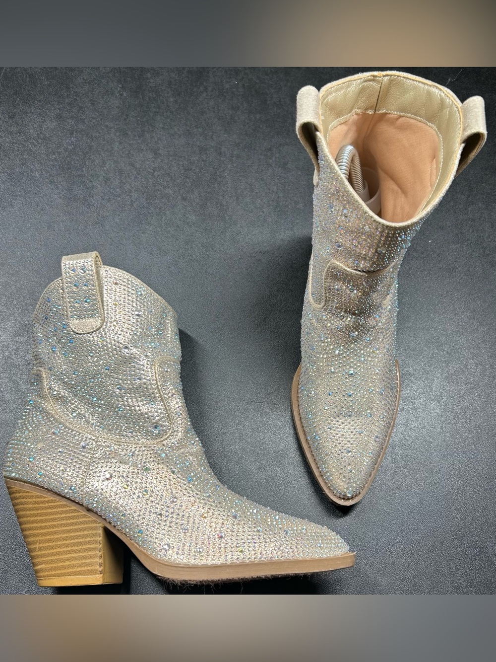 Forever Size 6.5 Women Cowboy Western Rhinestone River Silver Ankle Boots